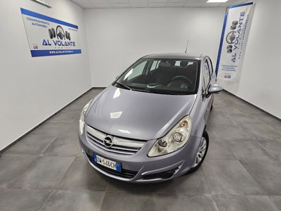 Opel Corsa 1.2 3 porte Club (2)
