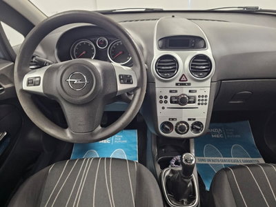 Opel Corsa 1.2 3 porte Club (7)