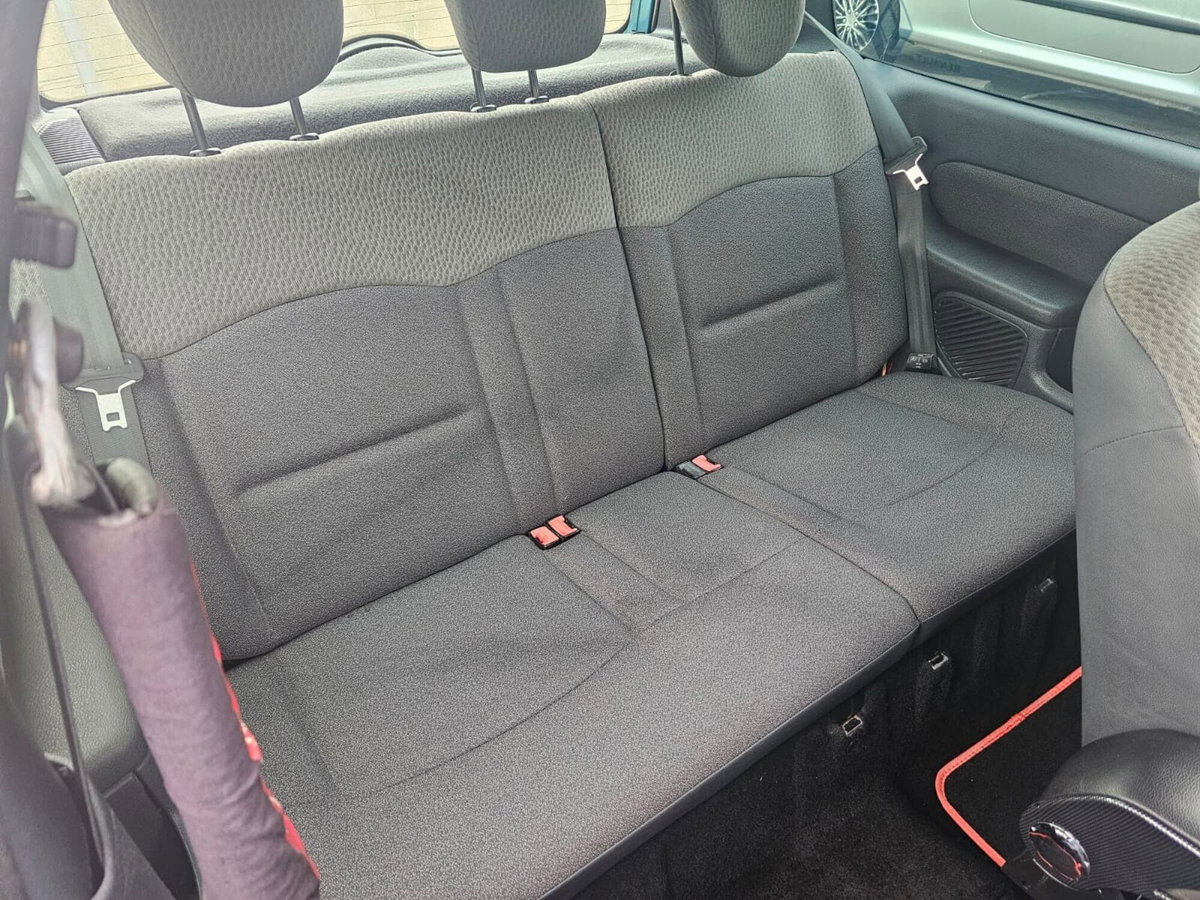 Renault Clio 1.2 cat 3 porte Confort Authentique (12)
