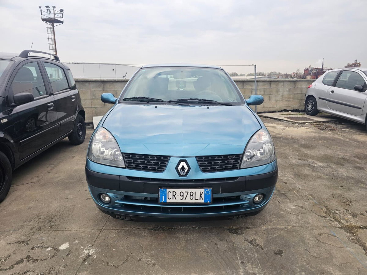Renault Clio 1.2 cat 3 porte Confort Authentique (14)
