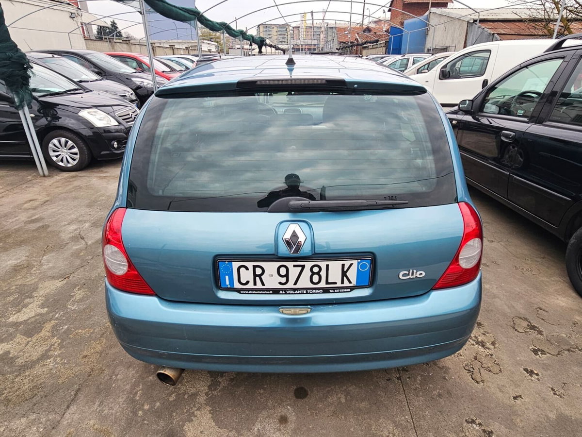 Renault Clio 1.2 cat 3 porte Confort Authentique (15)