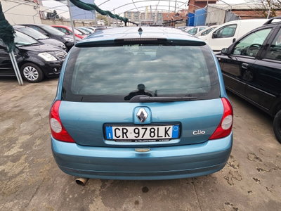 Renault Clio 1.2 cat 3 porte Confort Authentique (15)