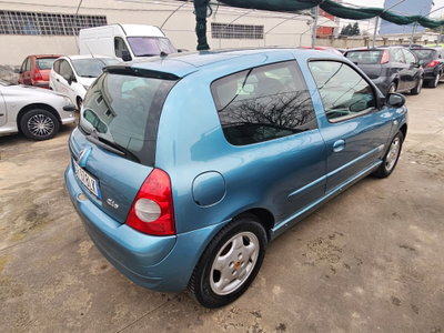 Renault Clio 1.2 cat 3 porte Confort Authentique (4)
