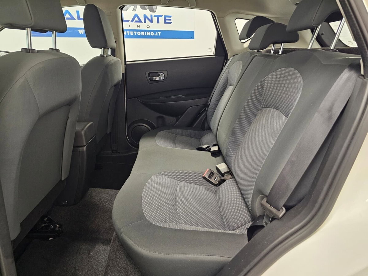 Nissan Qashqai 1.6 16V Visia (13)