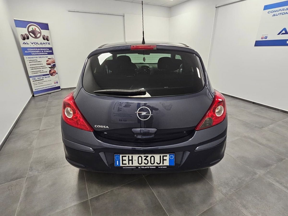 Opel Corsa 1.2 3 porte Edition (18)