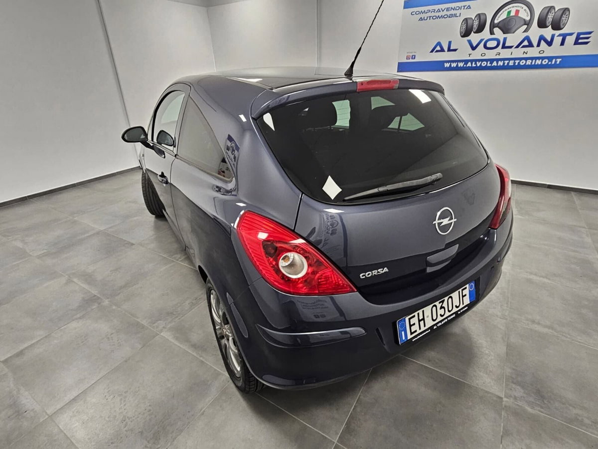Opel Corsa 1.2 3 porte Edition (5)