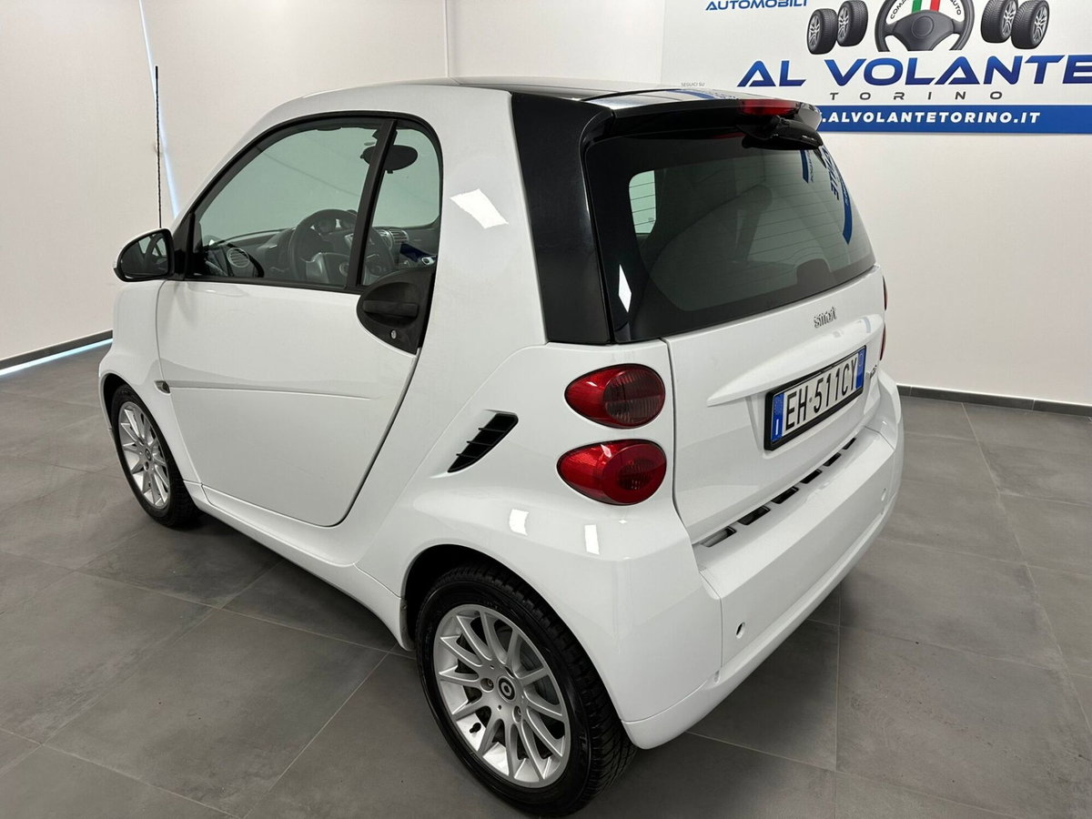 smart Fortwo 1000 52 kW MHD coupé passion (12)