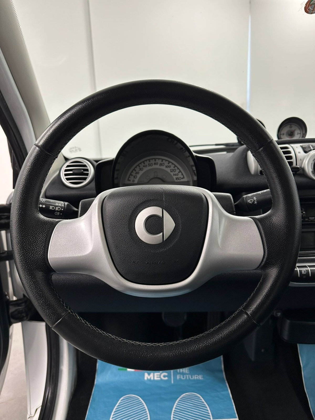 smart Fortwo 1000 52 kW MHD coupé passion (15)