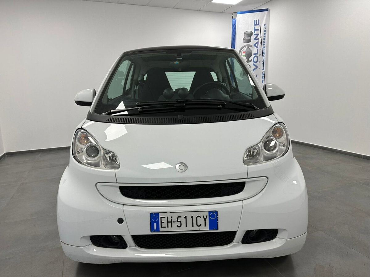 smart Fortwo 1000 52 kW MHD coupé passion (4)