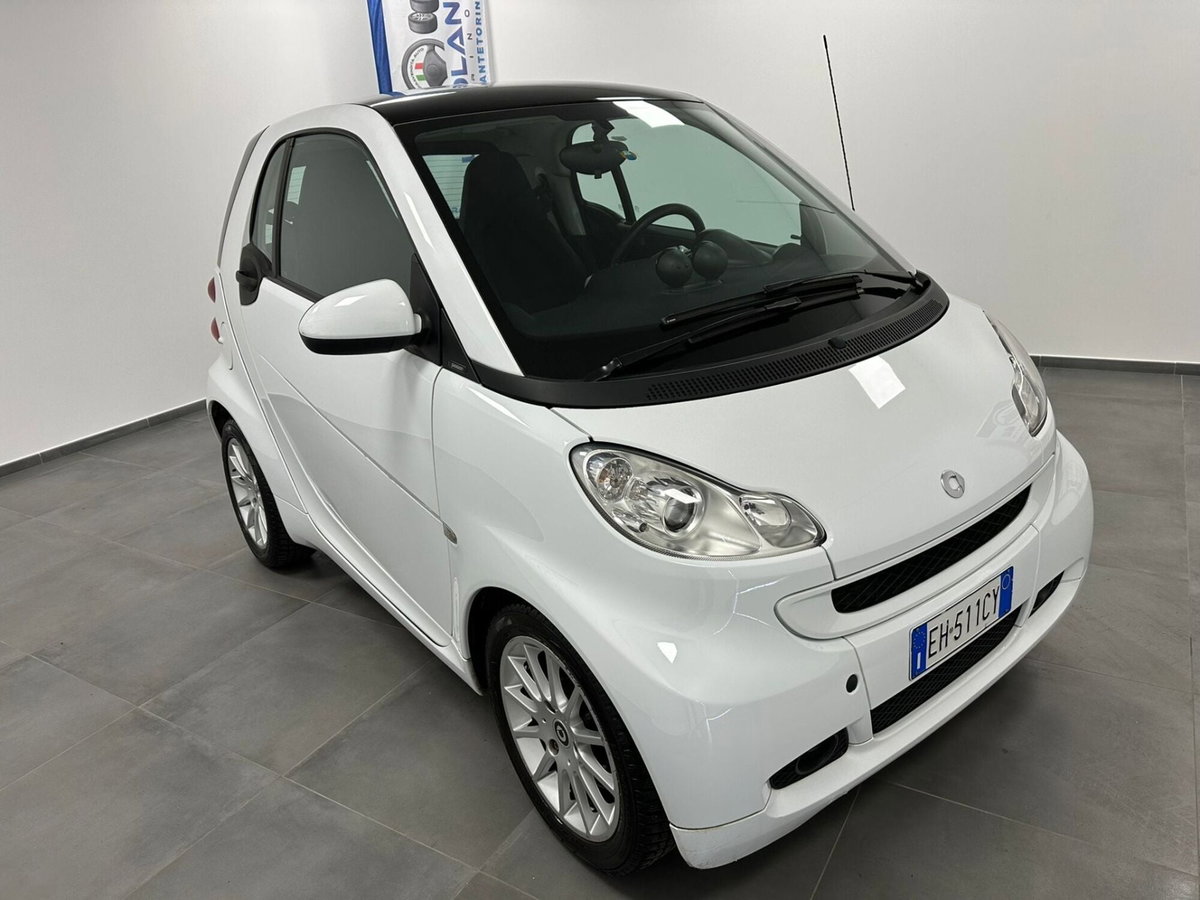 smart Fortwo 1000 52 kW MHD coupé passion (5)