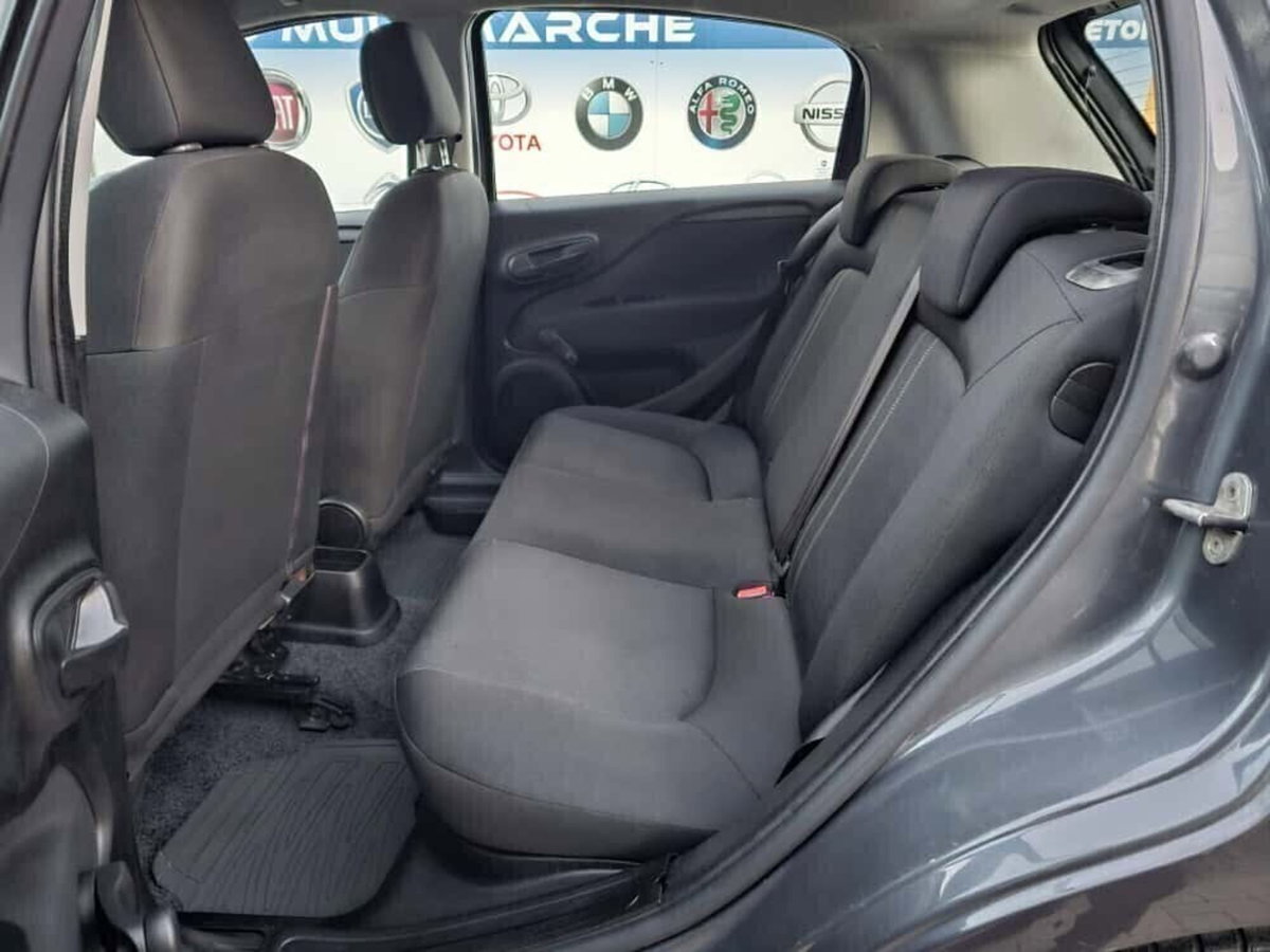 Fiat Punto 1.2 8V 5 porte Lounge (11)