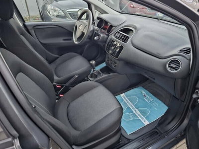 Fiat Punto 1.2 8V 5 porte Lounge (12)