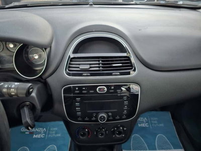 Fiat Punto 1.2 8V 5 porte Lounge (9)