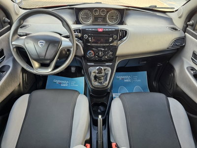 Lancia Ypsilon 1.2 69 CV 5 porte Silver (6)