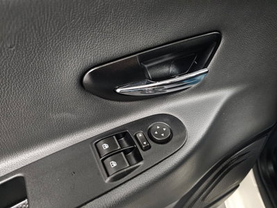 Lancia Ypsilon 1.2 69 CV 5 porte Platinum (15)