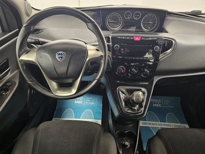 Lancia Ypsilon 1.2 69 CV 5 porte Platinum (7)