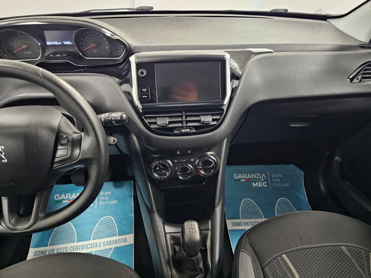 Peugeot 208 VTi 68 CV 3 porte Active (8)