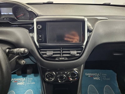 Peugeot 208 VTi 68 CV 3 porte Active (9)