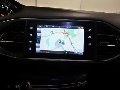 Peugeot 308 SW PureTech Turbo 130 S&S GT Line (13)