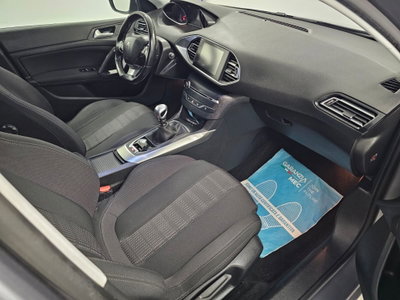Peugeot 308 SW PureTech Turbo 130 S&S GT Line (18)
