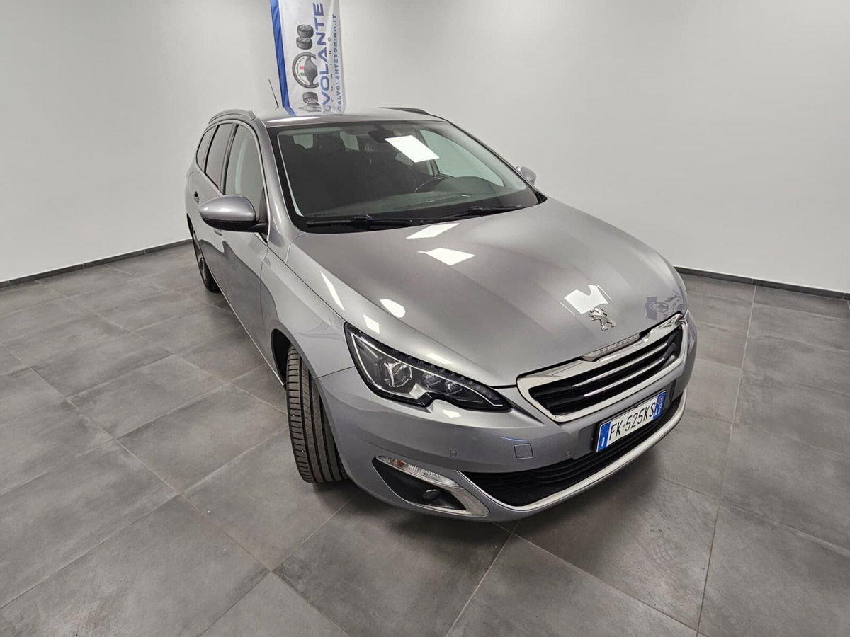 Peugeot 308 SW PureTech Turbo 130 S&S GT Line (3)