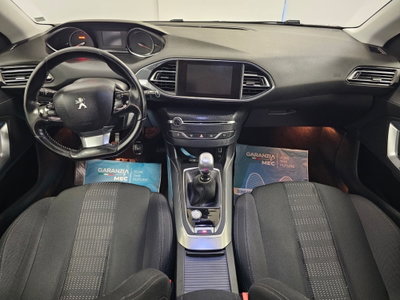 Peugeot 308 SW PureTech Turbo 130 S&S GT Line (6)