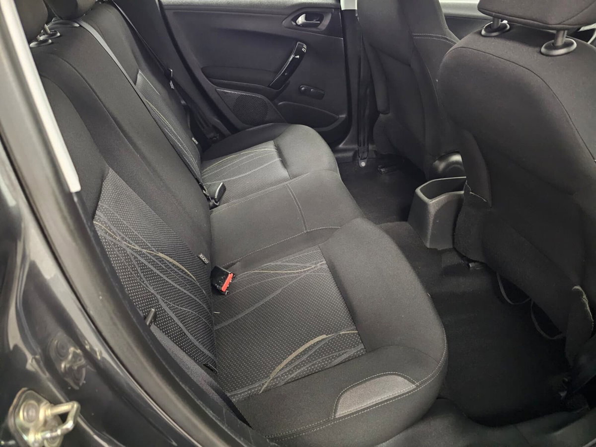 Peugeot 208 VTi 82 CV 5 porte Active (16)