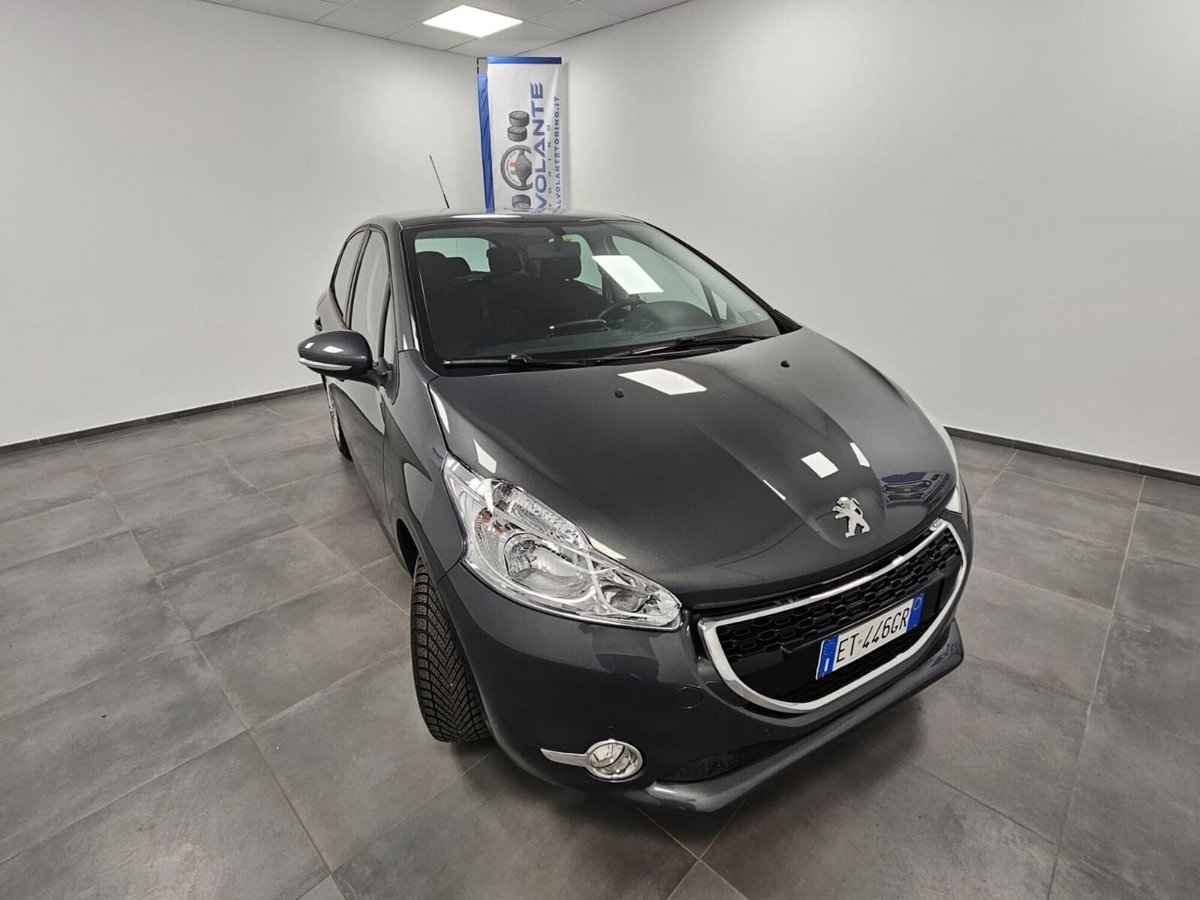 Peugeot 208 VTi 82 CV 5 porte Active (2)