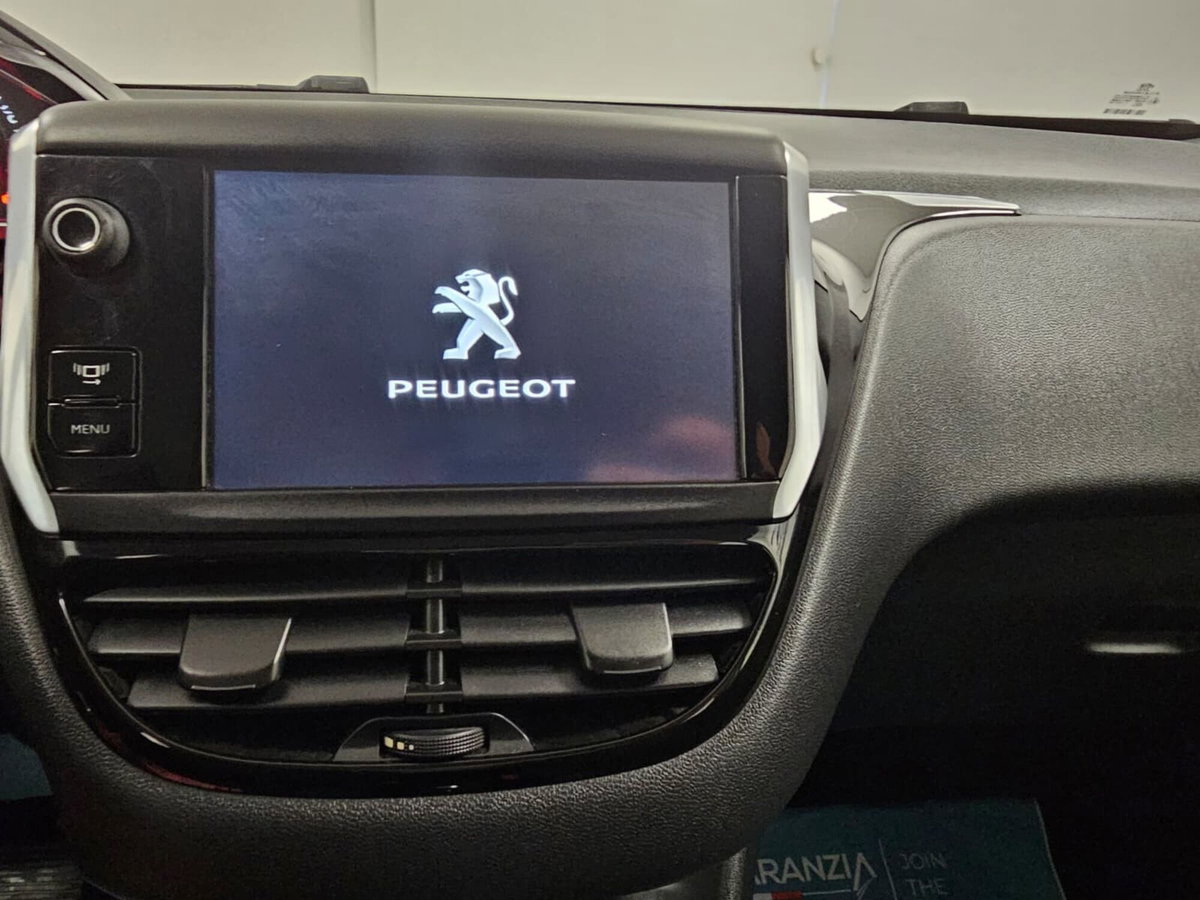 Peugeot 208 VTi 82 CV 5 porte Active (20)