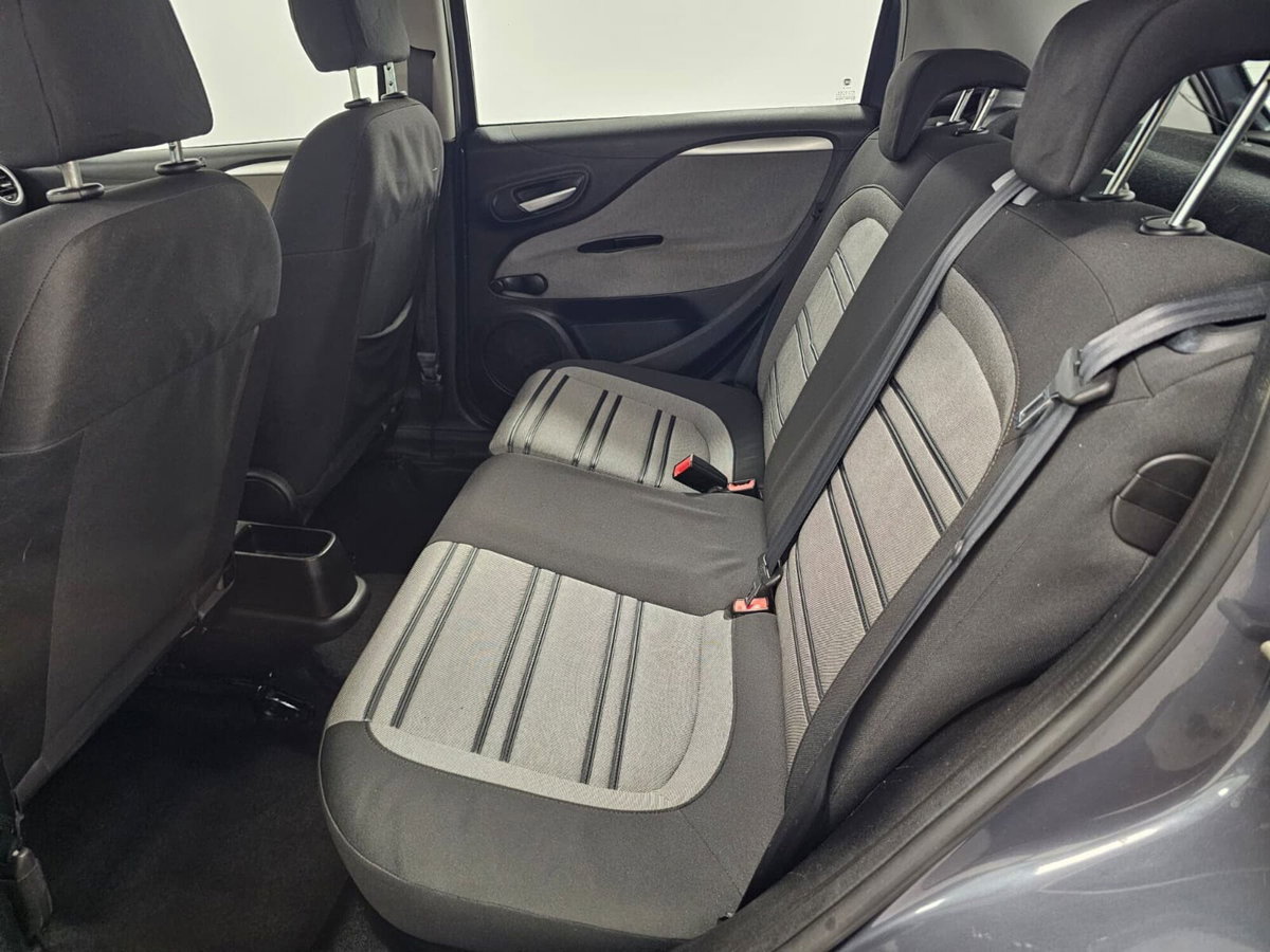 Fiat Punto Evo 1.4 5 porte Dynamic GPL (12)
