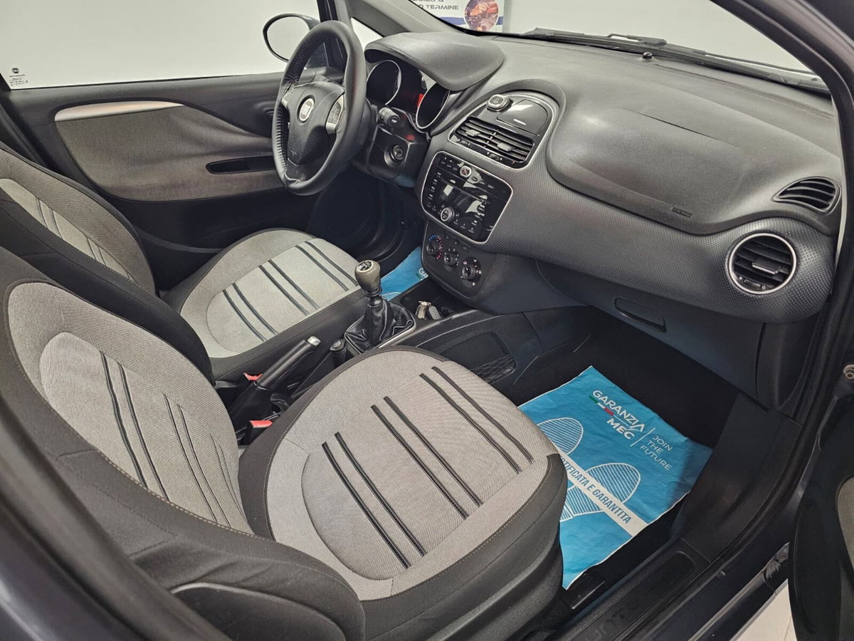 Fiat Punto Evo 1.4 5 porte Dynamic GPL (14)