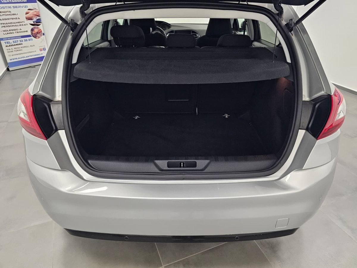 Peugeot 308 PureTech Turbo 130 S&S EAT6 Allure (20)