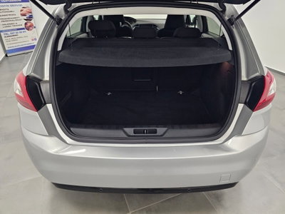 Peugeot 308 PureTech Turbo 130 S&S EAT6 Allure (20)