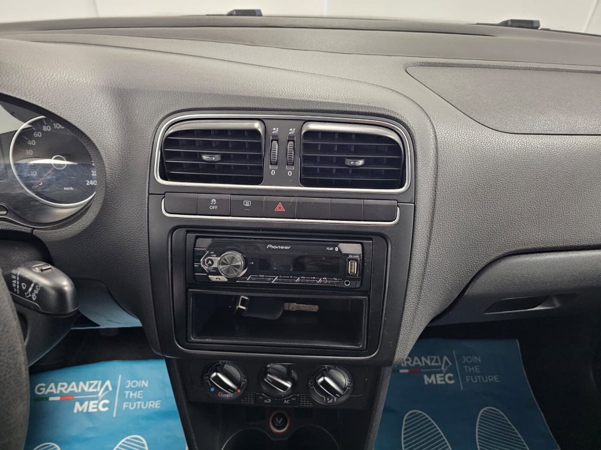 Volkswagen Polo 1.2 70 CV 5p. Comfortline (9)