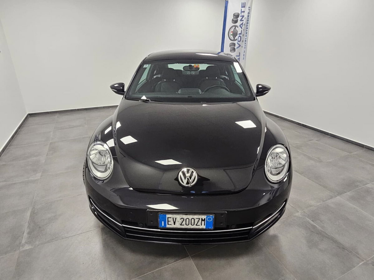 Volkswagen Maggiolino 1.6 TDI Design (15)