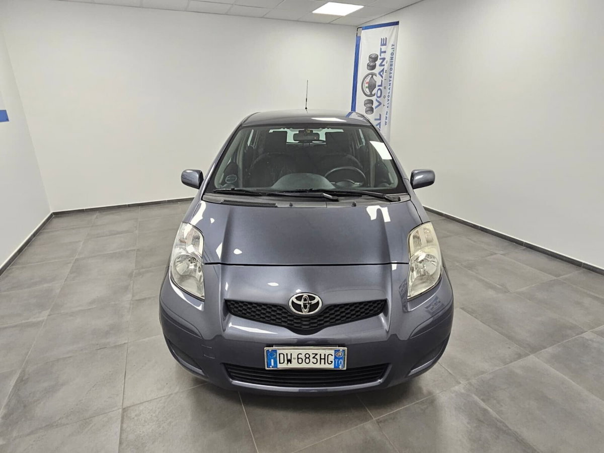 Toyota Yaris 1.0 5 porte (14)