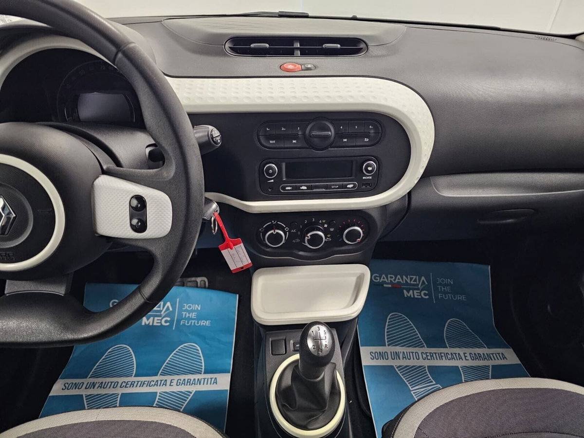Renault Twingo SCe Life (9)