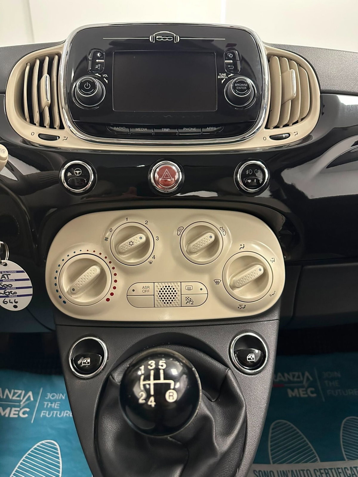 Fiat 500 1.2 Lounge (9)