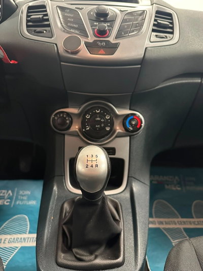 Ford Fiesta 1.2 82 CV 5 porte Titanium (10)