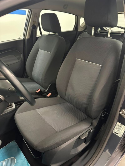 Ford Fiesta 1.2 82 CV 5 porte Titanium (12)
