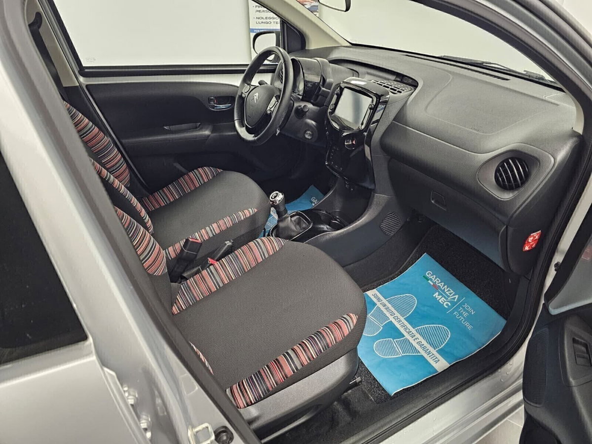 Citroen C1 C1 VTi 72 5 porte Shine (15)