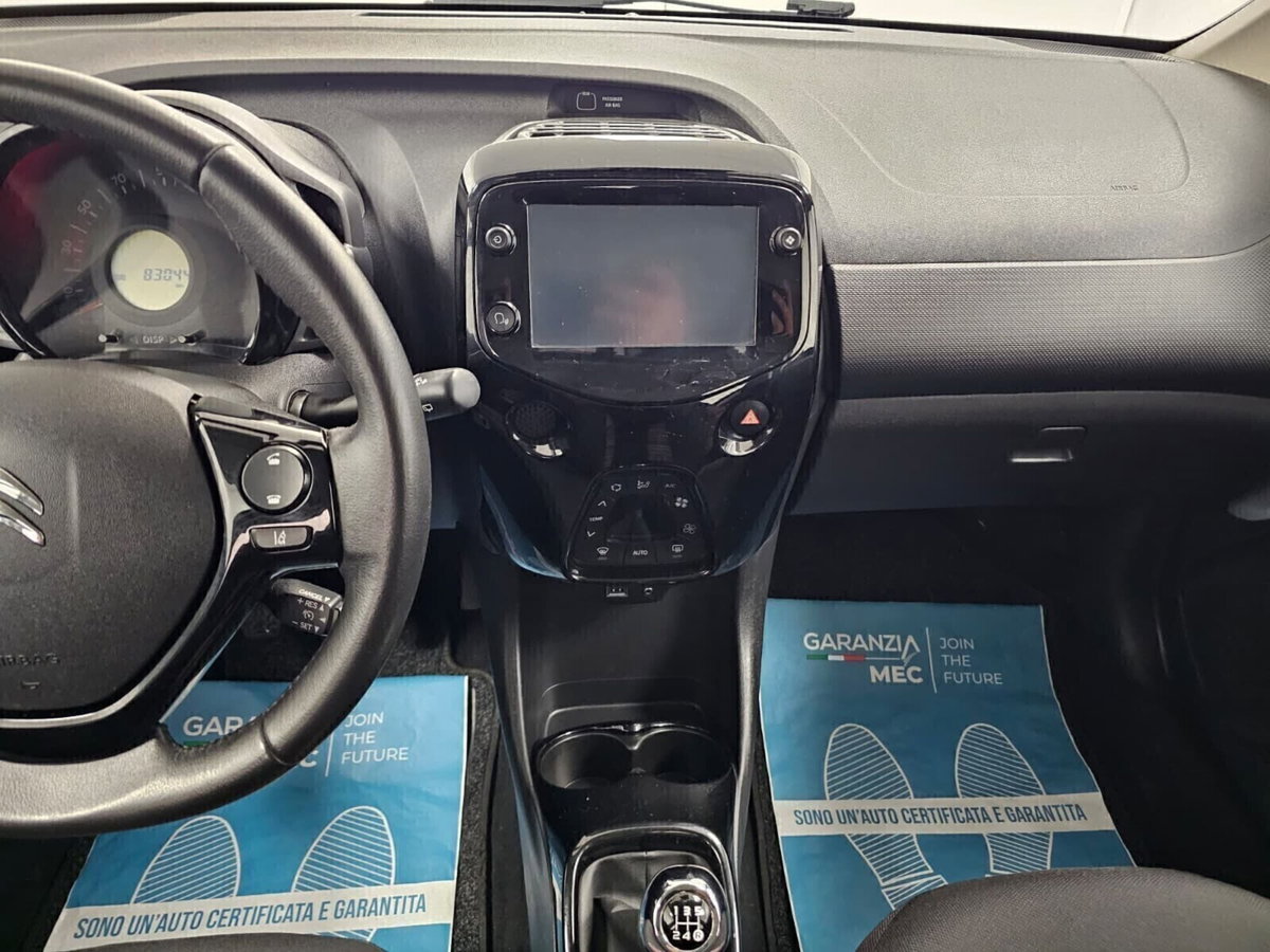 Citroen C1 C1 VTi 72 5 porte Shine (8)