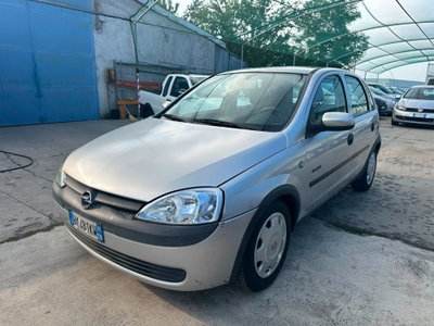 Opel Corsa 1.2i 16V cat 5 porte 'Njoy usata