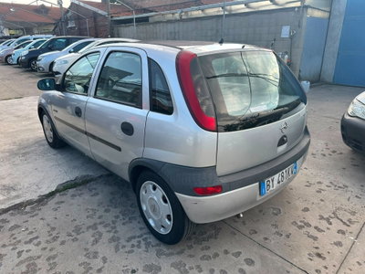 Opel Corsa 1.2i 16V cat 5 porte 'Njoy (12)