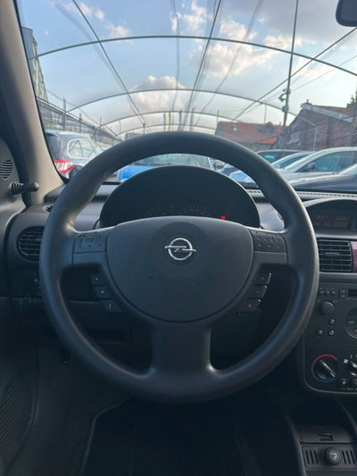 Opel Corsa 1.2i 16V cat 5 porte 'Njoy (15)