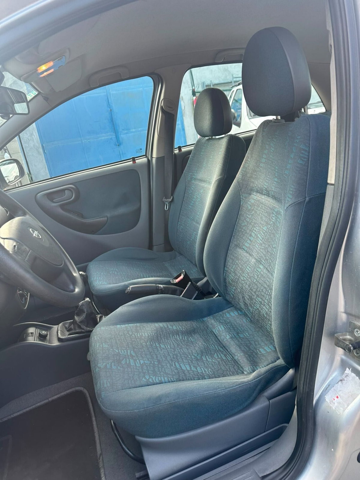 Opel Corsa 1.2i 16V cat 5 porte 'Njoy (16)