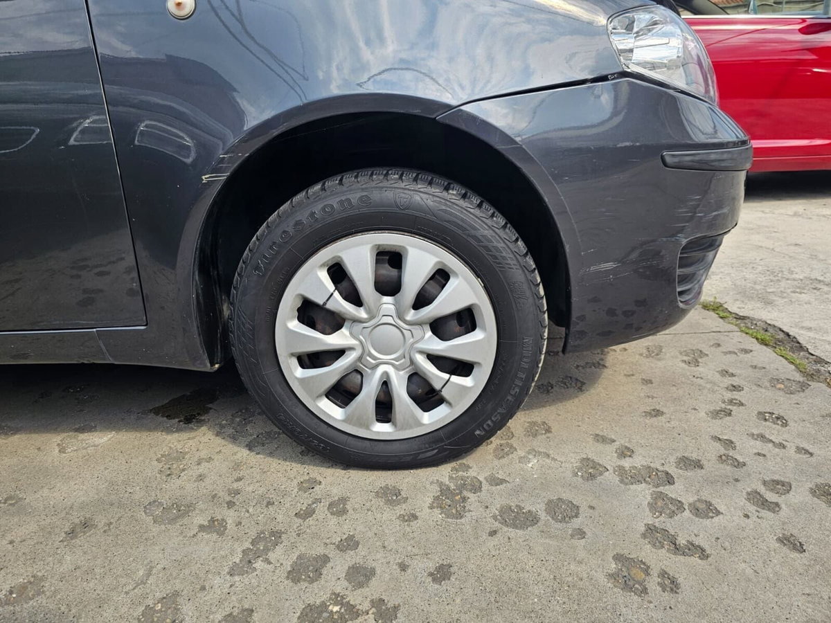 Fiat Punto Classic 1.2 3 porte Active GPL (16)