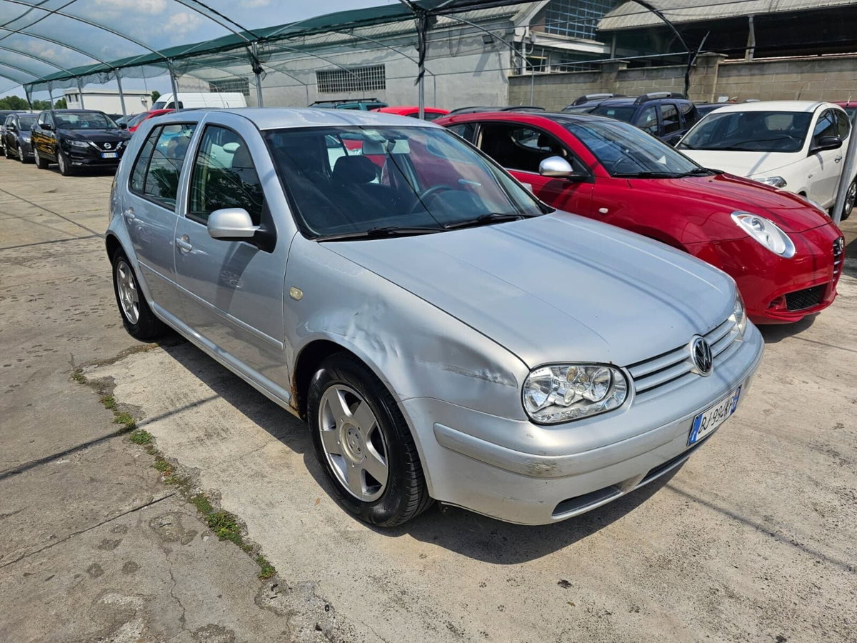 Volkswagen Golf 1.6 5p. Comfortline