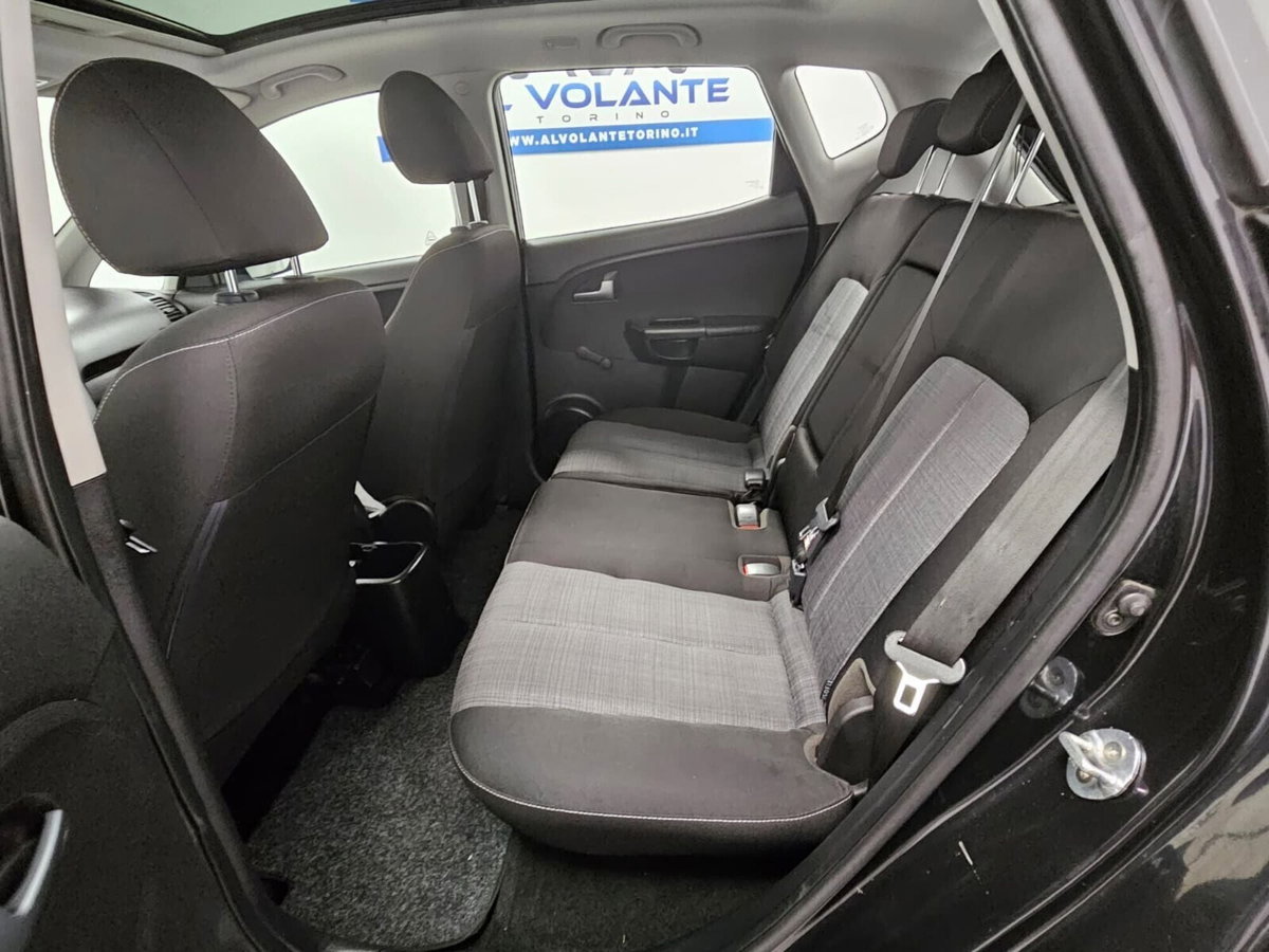 Kia Venga 1.4 CVVT Active (16)