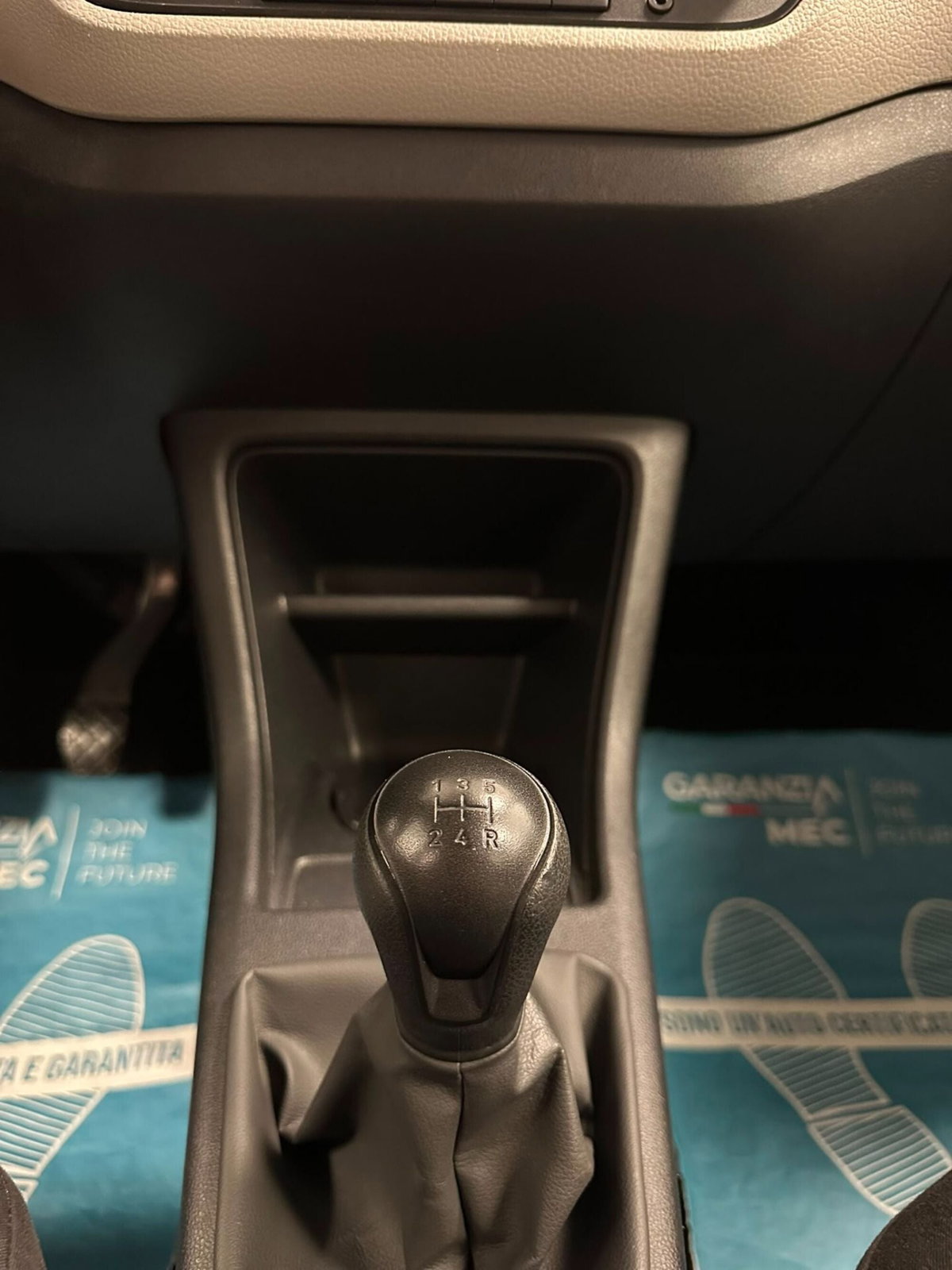 SEAT Mii 1.0 5 porte Reference (14)
